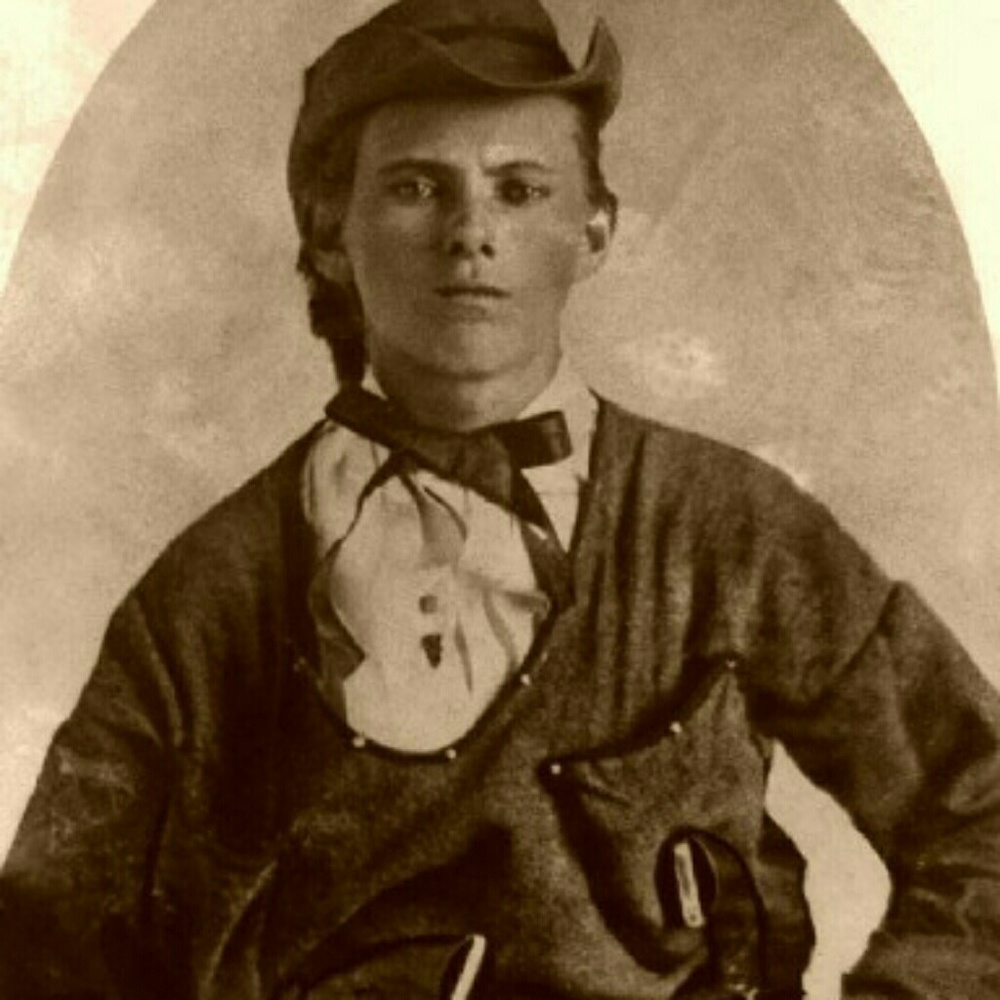 Meet your Posher, Julio